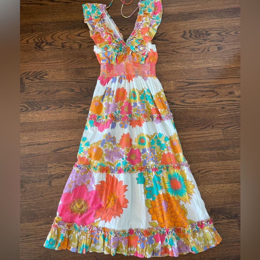 Love the Label floral maxi dress, Size M